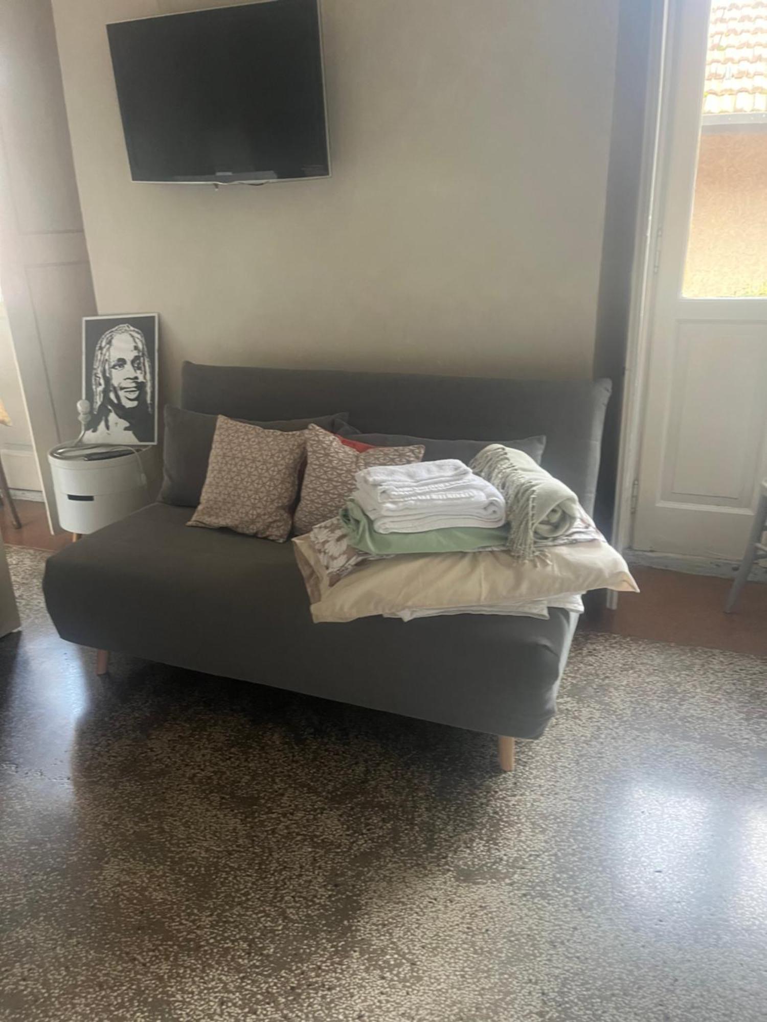 Come A Casa Castelletto sopra Ticino Luaran gambar